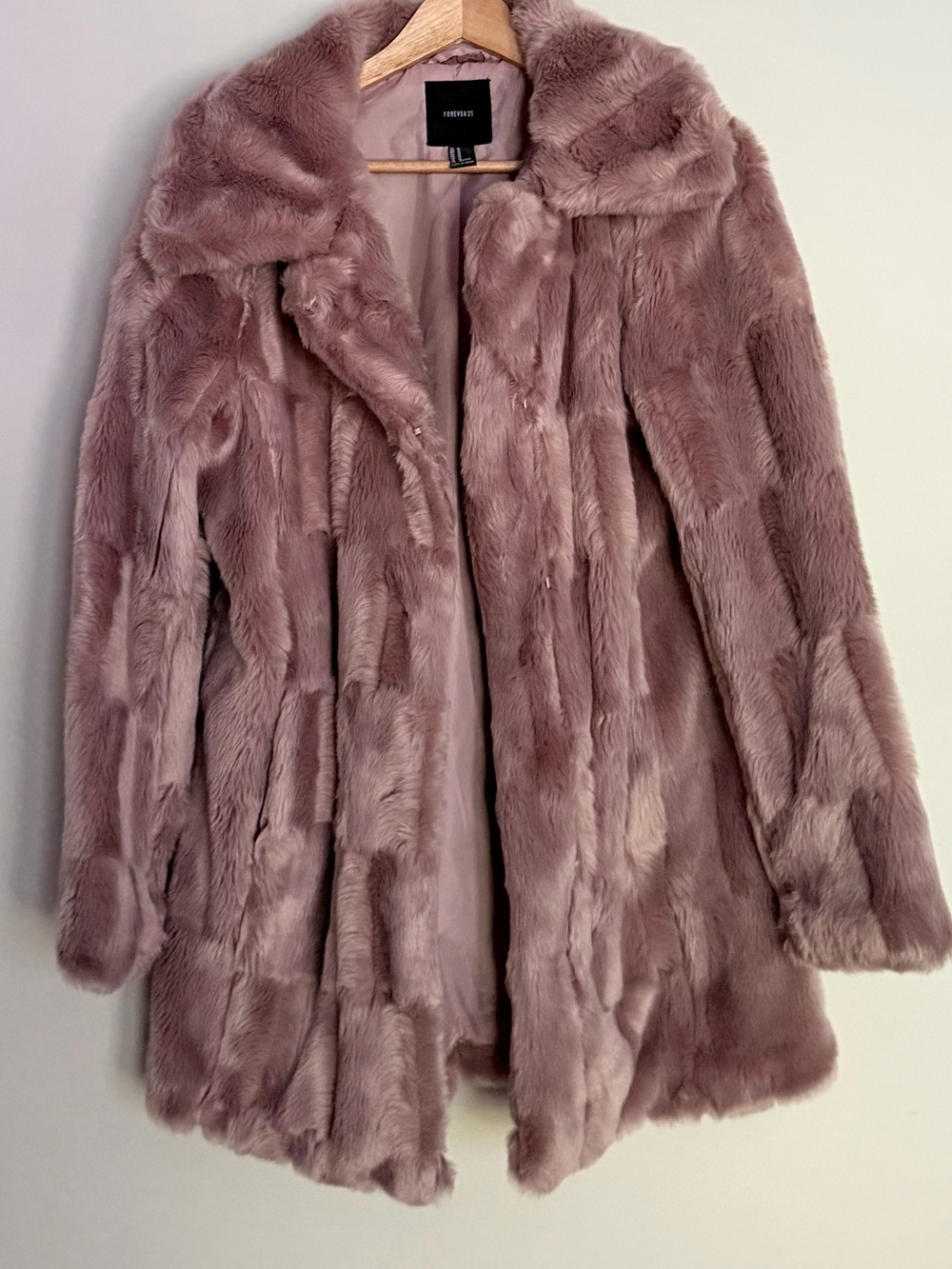 Forever 21 Plush Faux Fur Teddy Jacket in Mauve Pink
